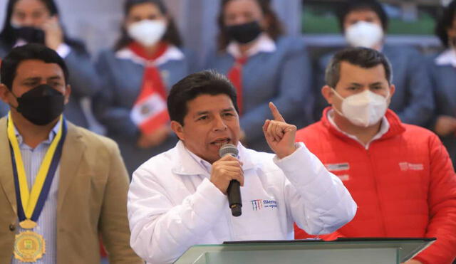 El mandatario de la República, Pedro Castillo, inauguró el colegio Heroína María Parado de Bellido, ubicado en el distrito de José Leonardo Ortiz. Foto: Clinton Medina/La República