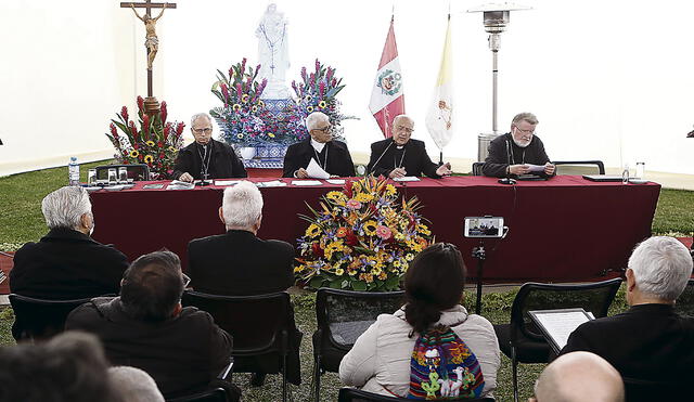 Llamado. La CEP hizo una descripción de la situación actual y alertó sobre una descomposición política, social, económica y moral que alcanza a los poderes del Estado y a la sociedad. Foto: Marco Cotrina/La República