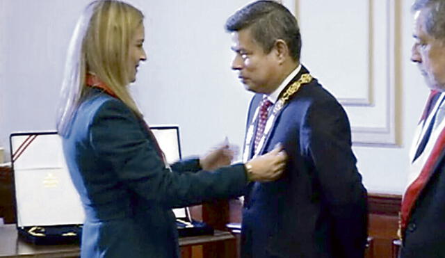 Cercanías. Alva sigue la ruta de Galarreta, hoy asesor del fujimorismo en el Congreso: de presidir el Congreso a RREE. Foto: difusión