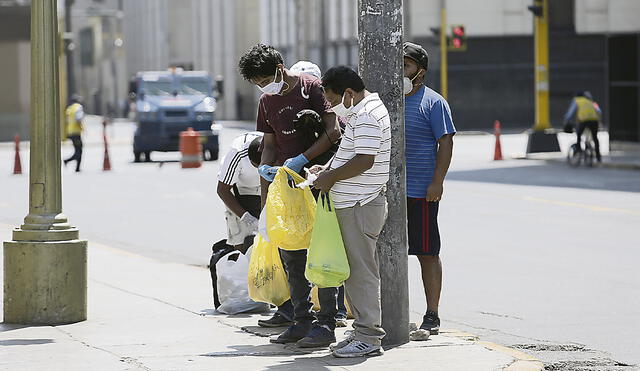 Cambiar de hábitos. La ley de plásticos (de un solo uso) entró en vigencia el 20 de diciembre del 2018. Pero hace falta mayor conciencia ciudadana. Foto: John Reyes/ La República