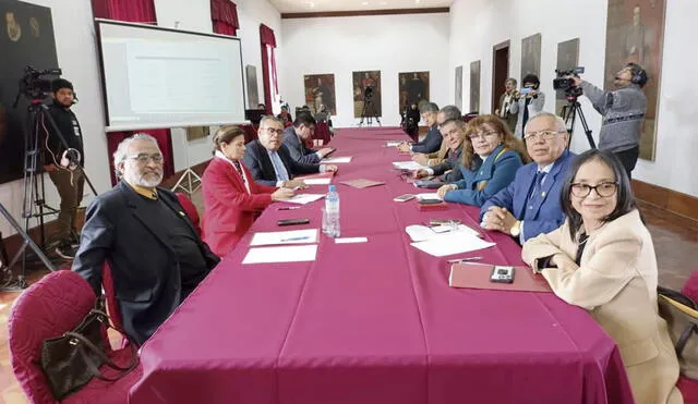 Ellos son. Al menos 13 de los 31 rectores habilitados desacataron el fallo judicial, el viernes. Foto: difusión