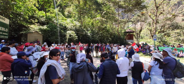 Manifestaciones. Pobladores tomaron los accesos hacia la ciudad inca. 180 turistas se quedaron sin conocer Machupicchu. Foto: La República