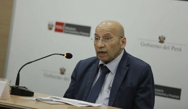 El ministro de Economía y Finanzas presentó el Marco Macroeconómico Multianual 2023-2026. Foto: Gerardo Marín/La República