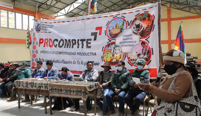 La maquinaria fue entregada  dentro del programa ProCompite. Foto: Gobierno Regional de Puno.