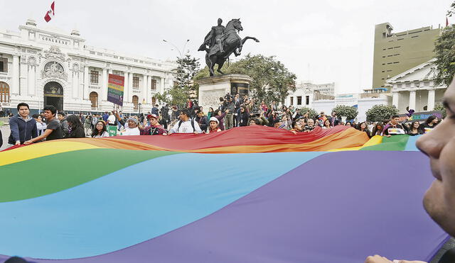 Más peruanos a favor del matrimonio igualitario. Comunidad LGTBI