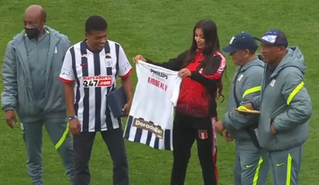 Kimberly García es hincha de Alianza Lima. Foto: captura GolPerú