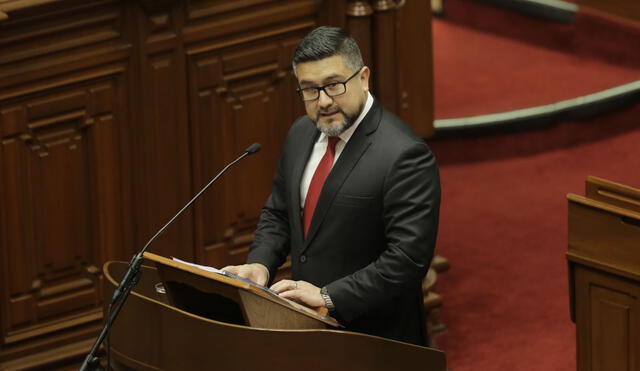 Geiner Alvarado se presentó ante el Pleno del Congreso para responder pliego interpelatorio. Fotos: Gerardo Marín / La República