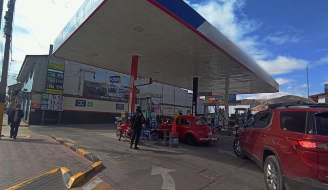 Alertan una posible colusión o concertación de precios del combustible. Foto: URPI/Alexander Flores