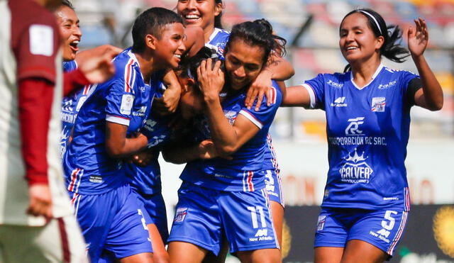 Equipo femenino de Mannucci rinde en la cancha, pero no recibe buen trato fuera de ella. Foto: Mannucci