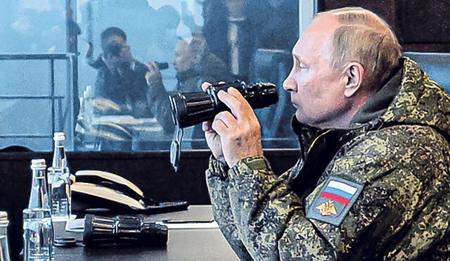 En la mira. El líder ruso lanzó sus amenazas luego de participar en las maniobras militares. Foto: difusión