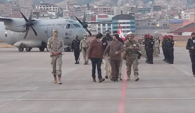 Presidente arribó al aeropuerto Velasco Astete y pasará la noche en Cusco. Foto: La República