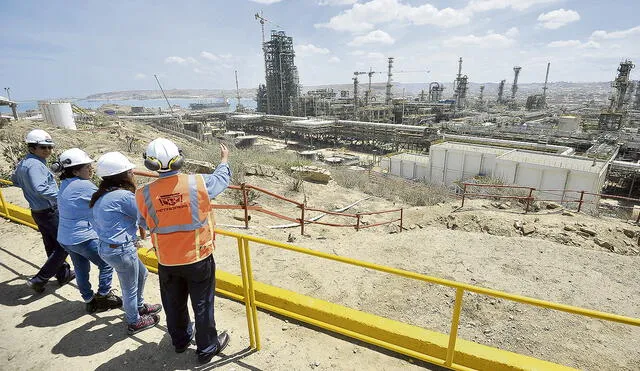 Dinamismo. Refinería de Talara genera a Petroperú márgenes de hasta US$12 por barril. Foto: difusión