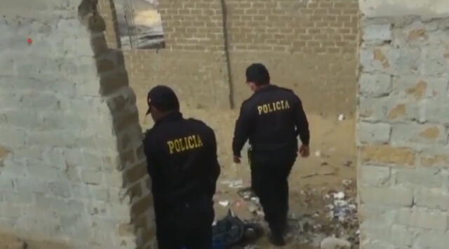Efectivos de la comisaría de Alto Trujillo llegaron para constatar la presencia del cuerpo sin vida. Foto: captura video Sol Tv