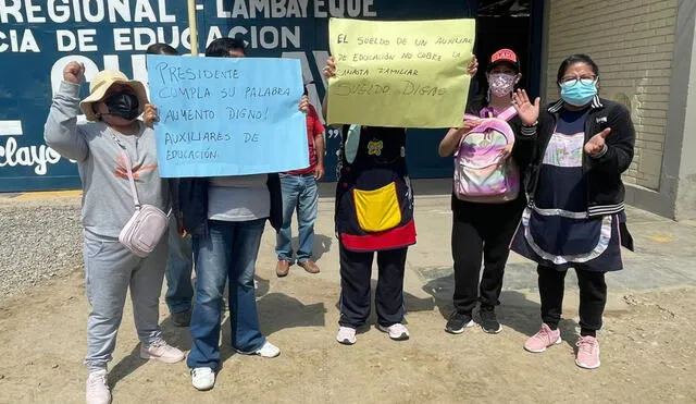 Docentes del distrito de Lambayeque exigen con urgencia un aumento de sueldo. Foto: Rosa Quincho - URPI/LR-Norte