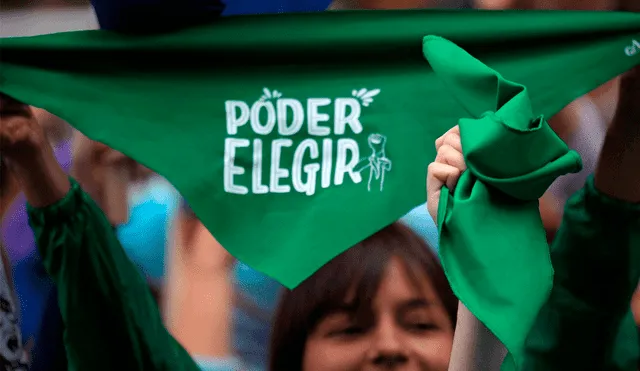 El decreto entró en vigor en medio de críticas de las ONG que defienden los derechos de las mujeres. Foto: AFP