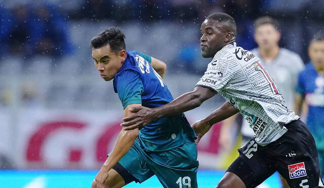 La Máquina Cementera recibió a los felinos por la fecha 10 del Torneo Apertura. Foto: Twitter/Cruz Azul