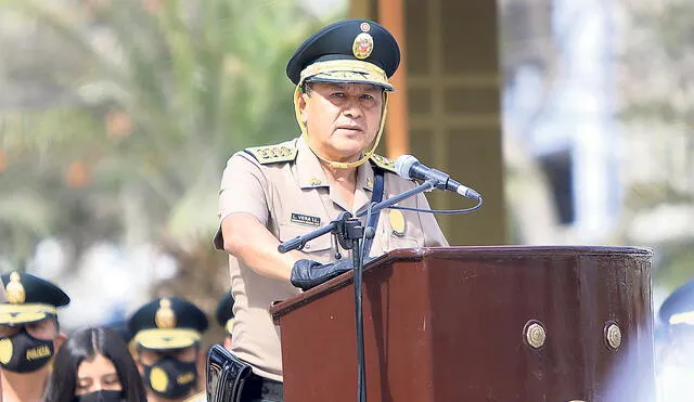 Plan. Teniente general PNP (r) espera que el recurso presentado lo devuelva a jefatura policial. Foto: Clinton Medina/La República