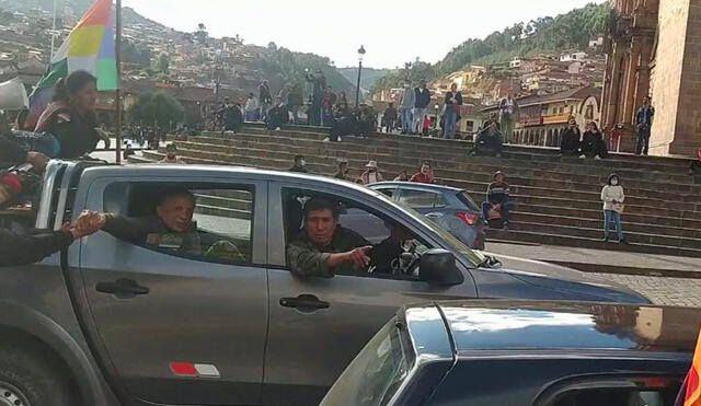 Antauro Humala recorrió perímetro de la plaza Mayor de Cusco. Foto: Luis Bayona