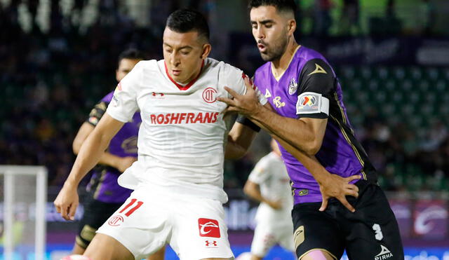 Mazatlán gana 1-0 a Toluca en este primer tiempo del partido en el estadio El Kraken. Foto: Liga MX
