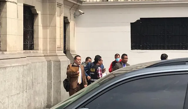 Representantes del Ministerio Público llegaron a Palacio de Gobierno el último viernes 17 de setiembre. Foto: Antonio Melgarejo