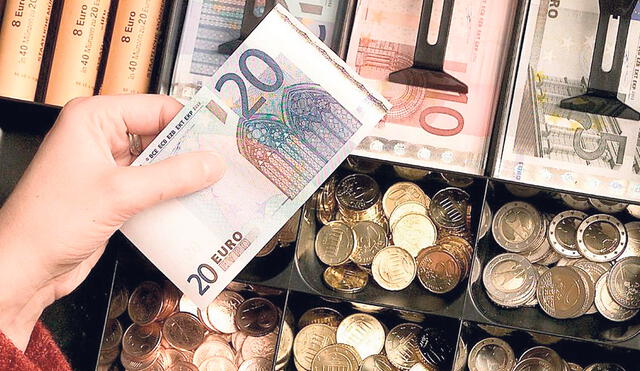 Depreciación. El euro continúa marcando mínimos en 20 años y se cotiza por debajo del dólar. Foto: difusión