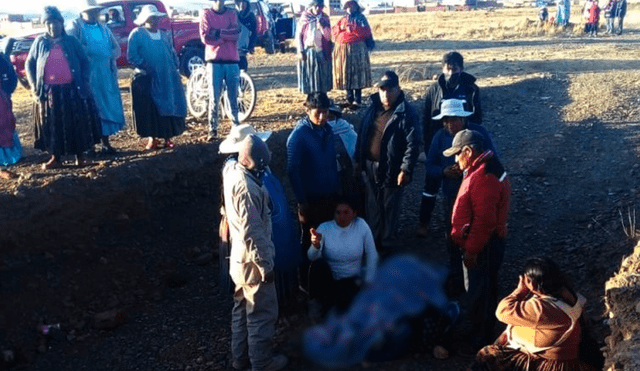 Cinco estudiantes estaban en el lugar haciendo deporte y presenciaron lo ocurrido. Ellos habrían intentado salvar a sus compañeros, de acuerdo al reporte policial. Foto: Policía El Alto