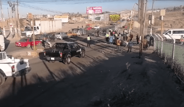 Accidente de tránsito en el puente Añashuayco, en el distrito de Cerro Colorado. Foto: Radio Yaraví