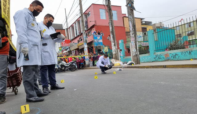 Siete casquillos de bala y cinco proyectiles fueron encontrados en la escena de lo que fue una balacera en Caquetá. Foto: Karla Cruz / URPI-LR