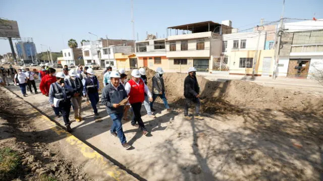 Ministro de Vivienda, César Paniagua supervisó obras de saneamiento en Chiclayo. Foto: MVCS.