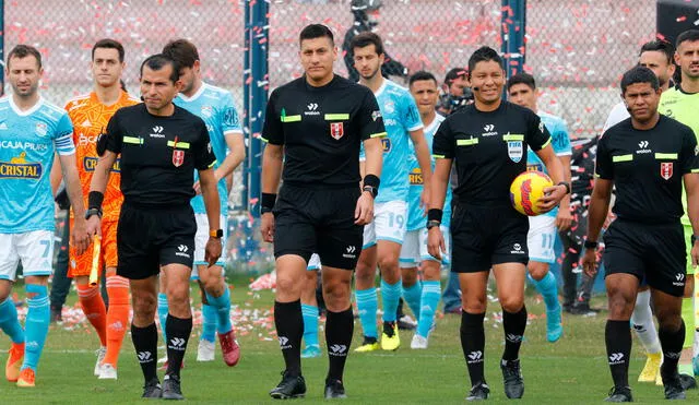 Revisa cuánto perciben los árbitros del fútbol peruano. Foto: Luis Jiménez/Grupo La República