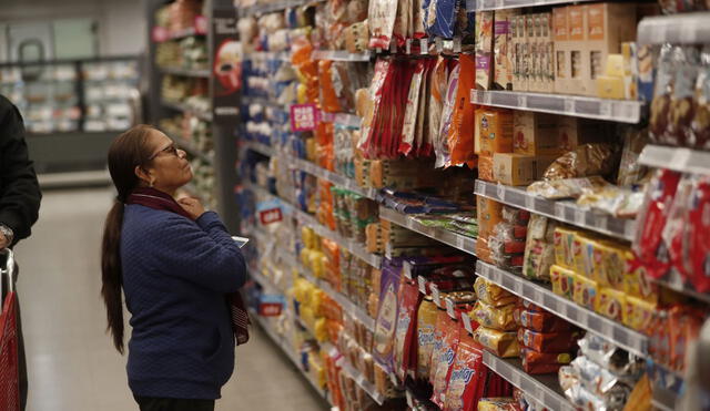 Las ventas de supermercados e hipermercados registraron un ligero incremento de 1,4% en julio de 2022, principalmente debido a la mayor demanda de alimentos (+8%). Foto: Produce