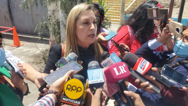 María del Carmen Alva cuestionó que Torres haya pedido a mineras construir colegios. Foto: La República