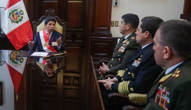 El dato. El presidente Pedro Castillo puede aprovechar el proceso de ascensos y pases al retiro para rodearse de altos mandos afines. Foto: Presidencia