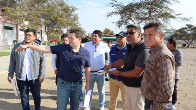 Consultores FIFA llegaron al estadio Elías Aguirre y verificaron el proyecto de infraestructura. Foto: FPF