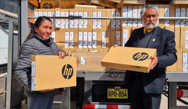 Laptops llegan a la Unsaac. Foto: Cusco al Instante