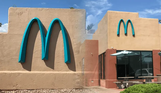 La cadena de comida rápida McDonald's tiene una sola explicación sobre su decisión de cambiar el color de su logo. Foto: composición LR/NDTV food/Intriper