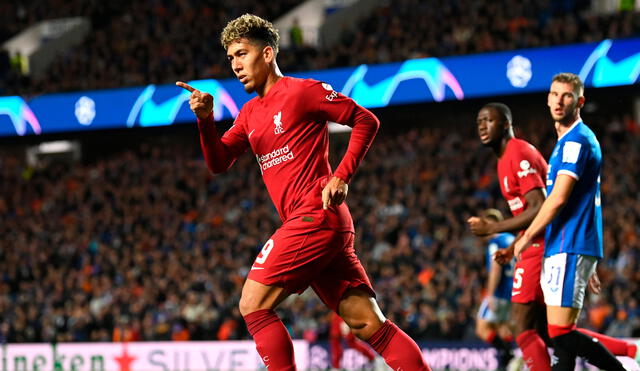 Roberto Firmino celebrando el primer gol del Liverpool. Foto: EFE