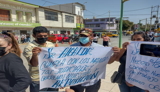 Municipales piden reposición en sus puestos de trabajo. Foto: La República