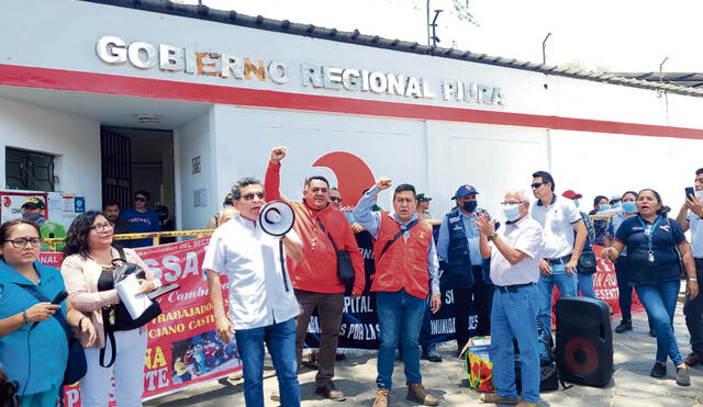 En Piura. Exministro Cevallos se sumó a protestas y pide un hospital de alta complejidad. Foto: difusión