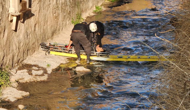 Rescatan a varón que cayó al río Huatanay en Cusco. Foto: PNP