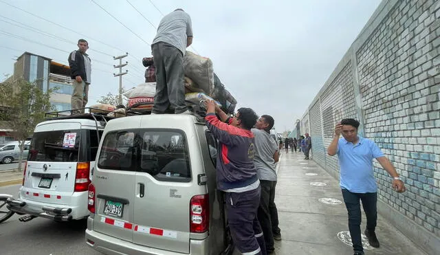 Transportistas exigen reubicación por parte de la comuna provincial. Foto: Rosa Quincho/URPI-LR