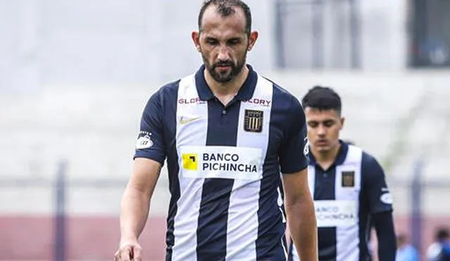 Hernán Barcos fue el goleador de Alianza Lima en el 2021. Foto: Liga 1