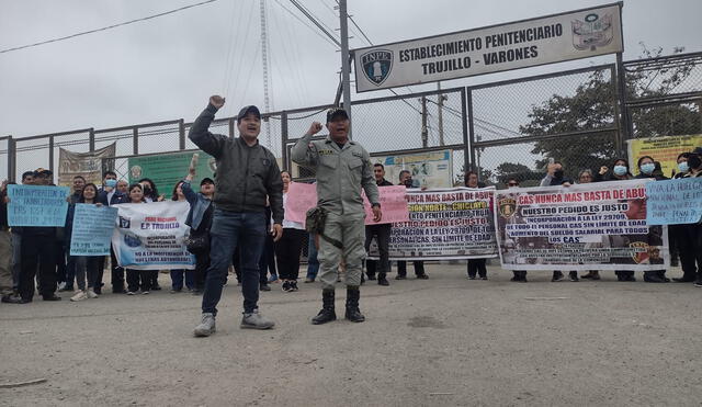 A una sola voz pidieron estabilidad laboral y nivelación de sueldos. Foto: La República