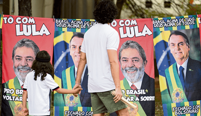 Intensa. Campaña de los candidatos presidenciales, Luis Inácio Lula da Silva y Jair Bolsanaro desborda las calles del país. Foto: EFE