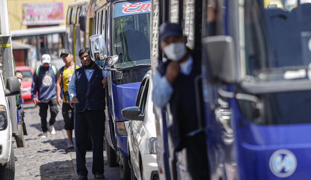 Transporte podría paralizar el 2 de noviembre si la autoridad municipal de Arequipa no interviene. Foto: Rodrigo Talavera/La República