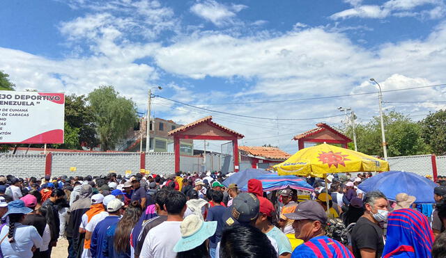 Estudiantes de la UNSCH acatan segundo día de paro en Ayacucho. Así va la situación actual en la región. Foto: composición LR/ Facebook/ Andina