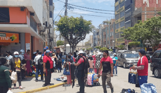 El funcionario recalcó que los trabajadores informales forman parte del rubro del comercio y servicios. Foto: La República