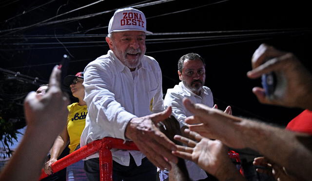 Por su flexibilidad y predisposición de crear alianzas, Lula se perfila como el nuevo presidente de Brasil. Foto: AFP