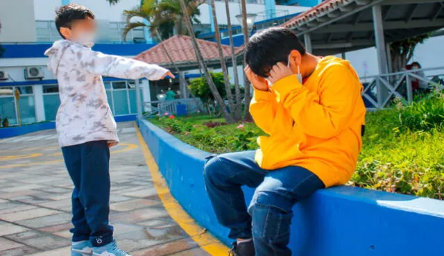 Padres de familia y tutores deben estar atentos a la señales que da el bullying. Foto: Andina