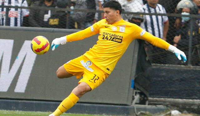 Franco Saravia ya reemplazó a Angelo Campos en el inicio del Torneo Clausura. Foto: GLR